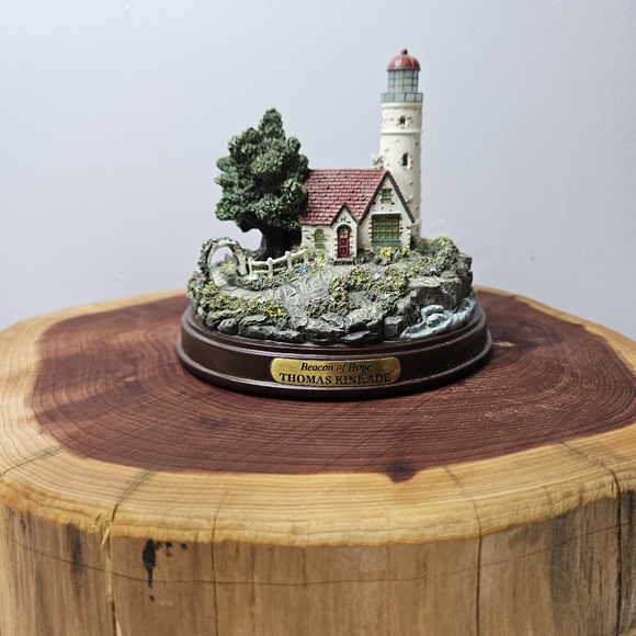 1999 Thomas Kinkade "Beacon of Hope" Seaside Memories Lighted Lighthouse Figure - Picture 7 of 9